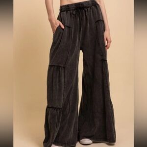NWOT Blue Velvet Mineral Washed Black Wide Leg Tiered Pants